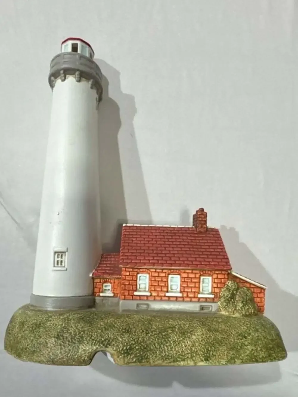 1999 Geo. Z. Lefton Tawas Point Lighthouse Figurine 12716